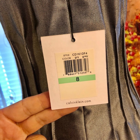 ✅🆕Calvin Klein🤎 gray satin dress - Picture 6 of 8